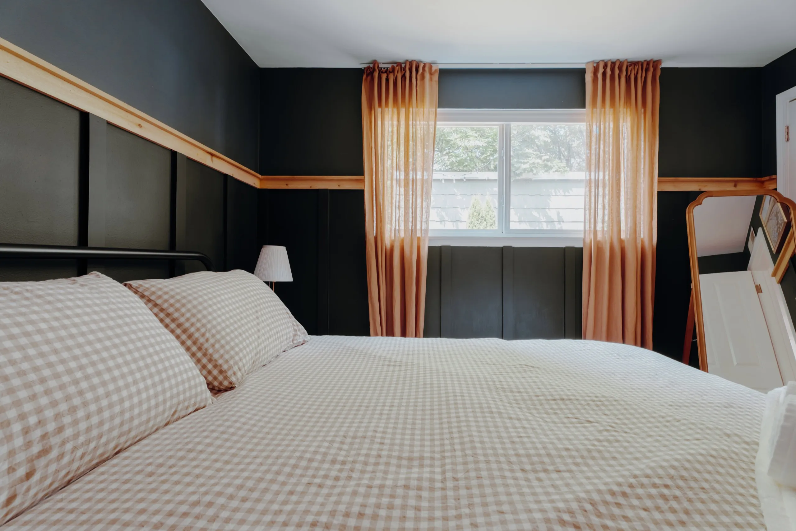 Blue bedroom photo 2