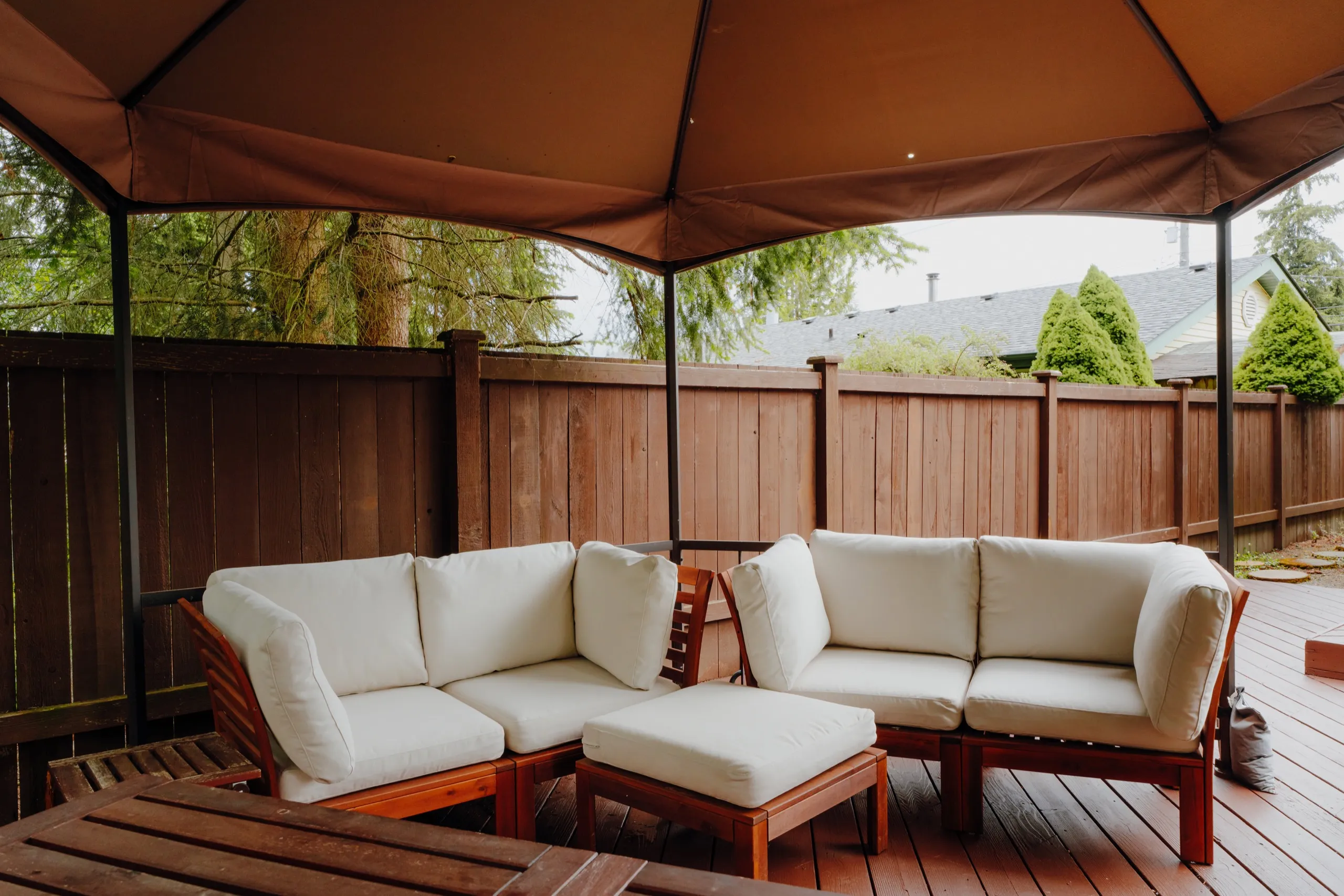 Deck & greenbelt photo 4